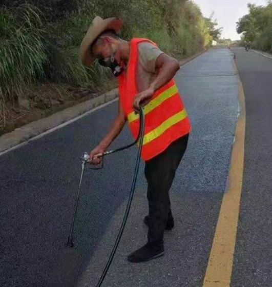 景德镇路面喷涂翻新彩色步道施工方案