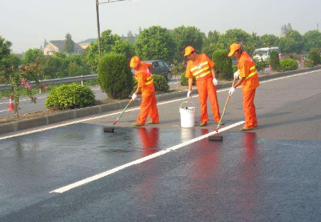 景德镇 彩色路面喷漆维修改色的使用寿命有多长？