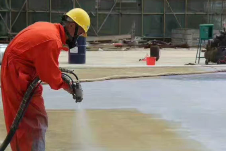 景德镇彩色路面喷涂是一种为路面